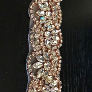 Crystal belt for dresses or any other decote